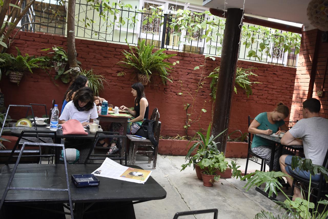 Beehive Hostel Kathmandu Exterior foto