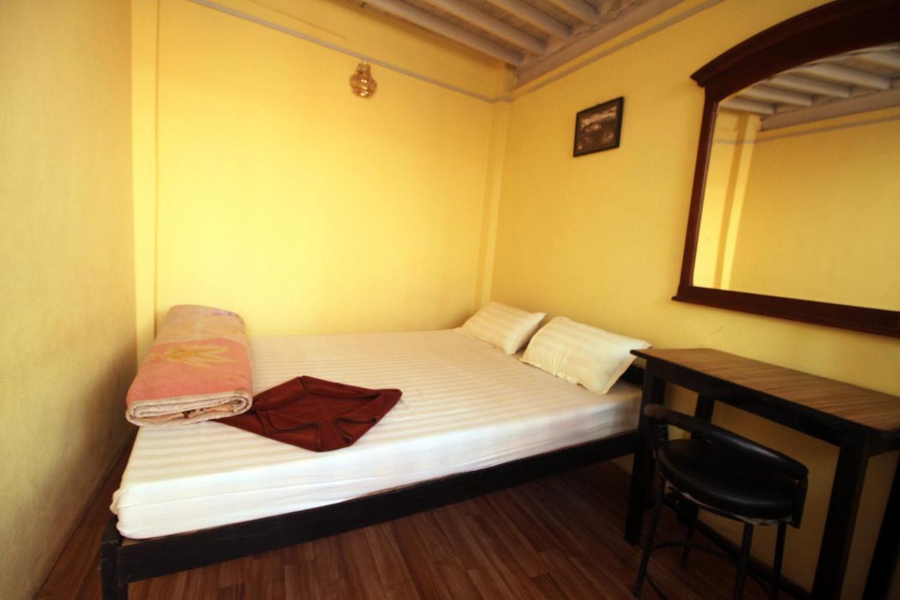 Beehive Hostel Kathmandu Exterior foto
